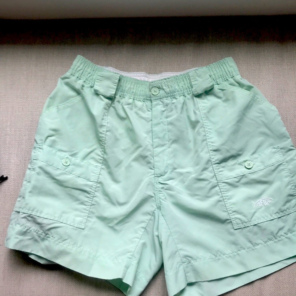 AFTCO light green fishing shorts